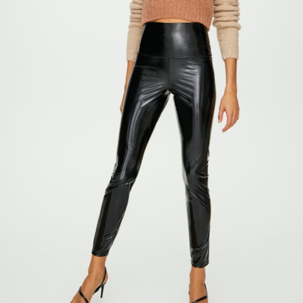 Aritzia Daria leather leggings
